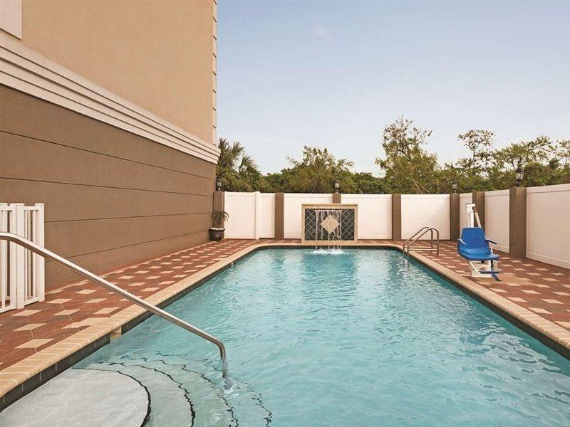 Country Inn & Suites By Radisson, Tampa Airport North, Fl المظهر الخارجي الصورة