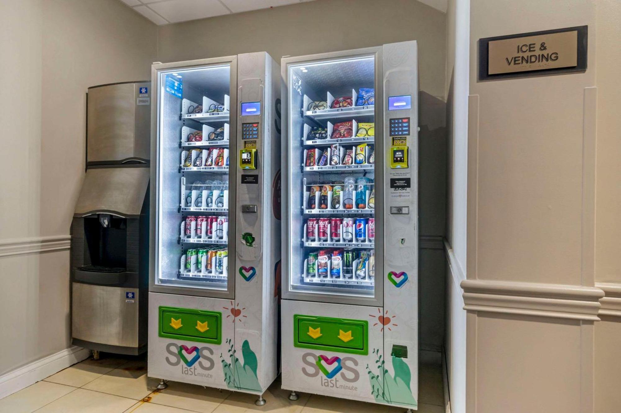 Country Inn & Suites By Radisson, Tampa Airport North, Fl المظهر الخارجي الصورة