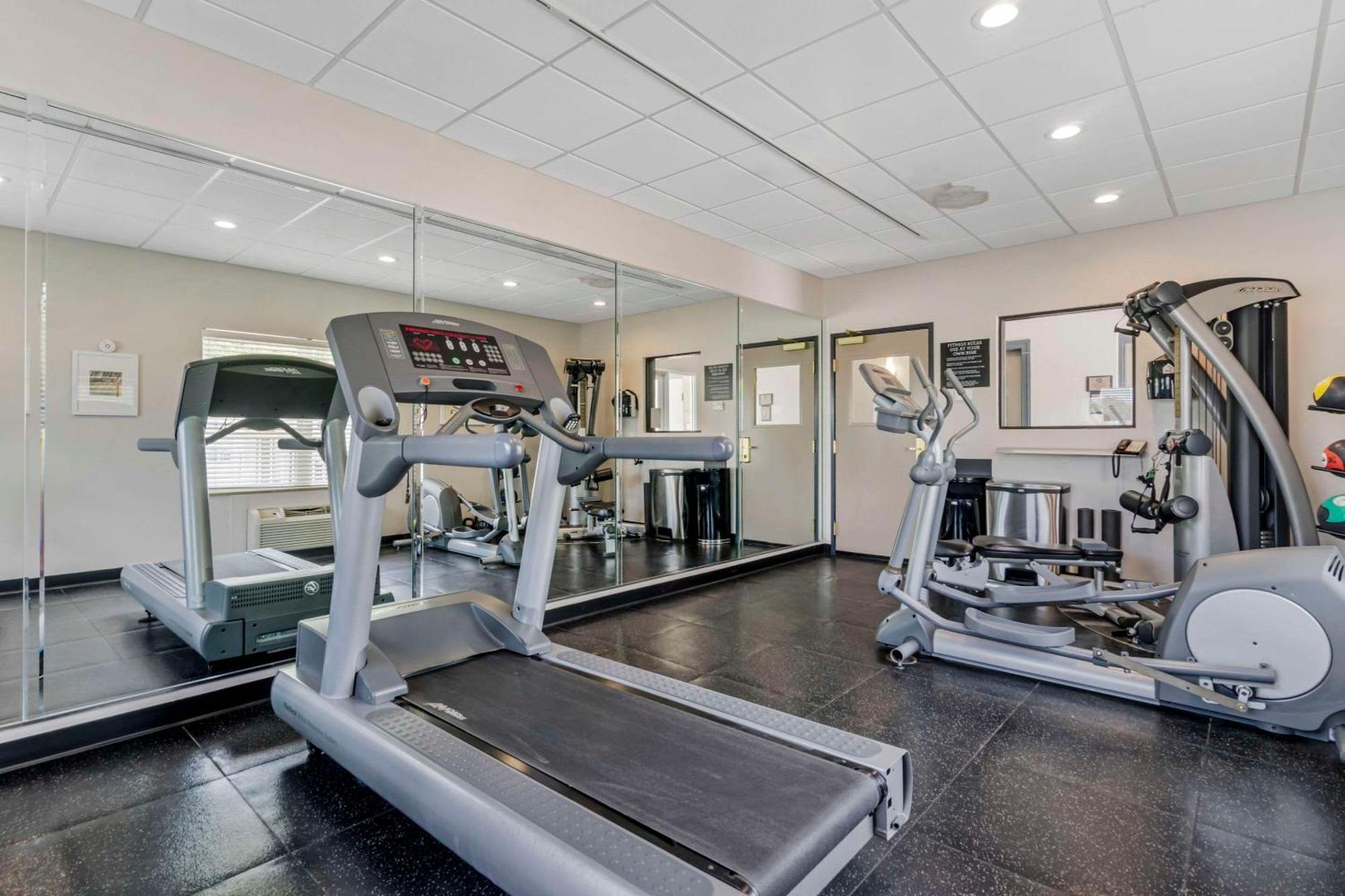 Country Inn & Suites By Radisson, Tampa Airport North, Fl المظهر الخارجي الصورة